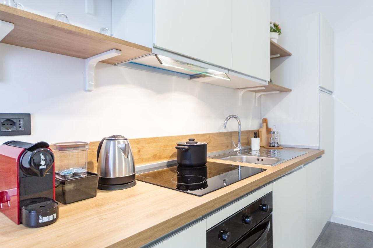 Khl Apartments Милано Екстериор снимка