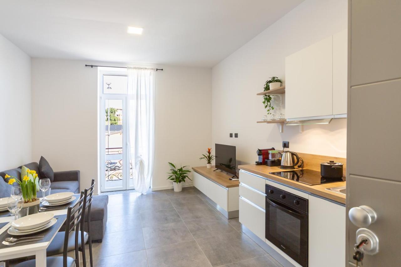 Khl Apartments Милано Екстериор снимка