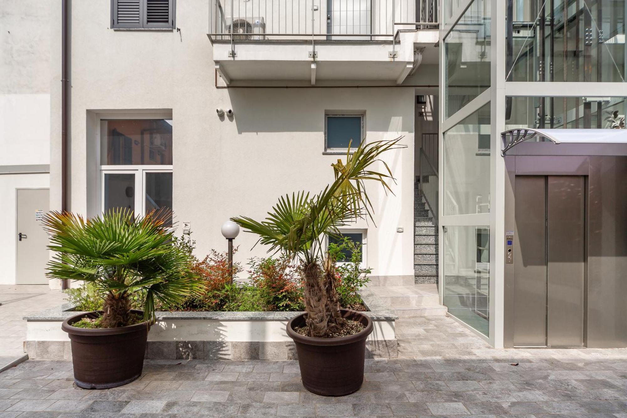 Khl Apartments Милано Екстериор снимка